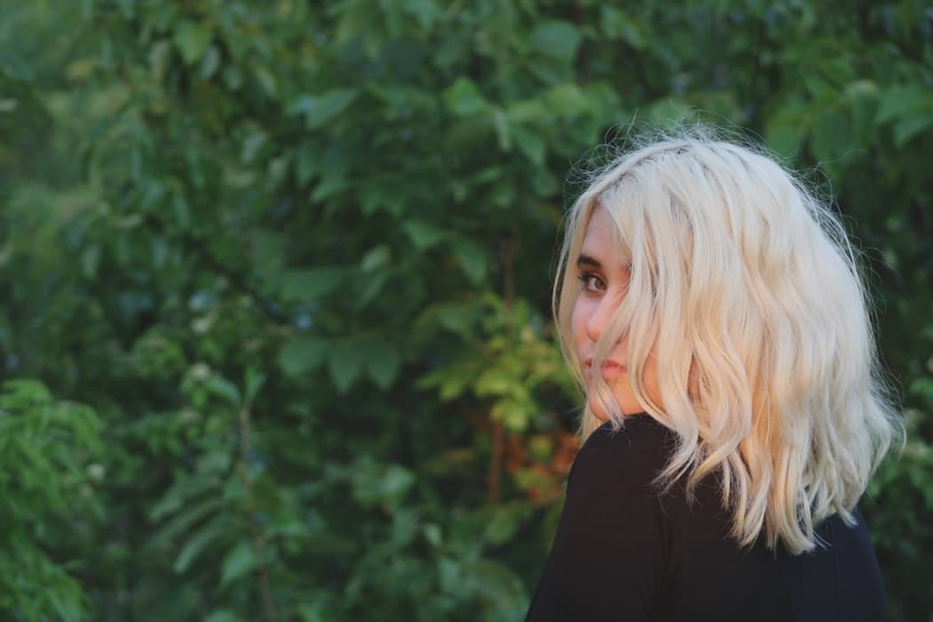 Shampoing bleu quel est le meilleur shampoing déjaunisseur pour cheveux blonds
