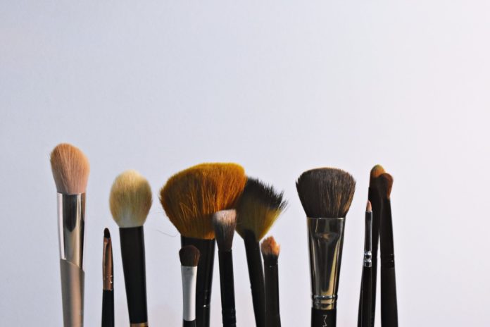 comment nettoyer un pinceau a maquillage 5 comment nettoyer un pinceau a maquillage
