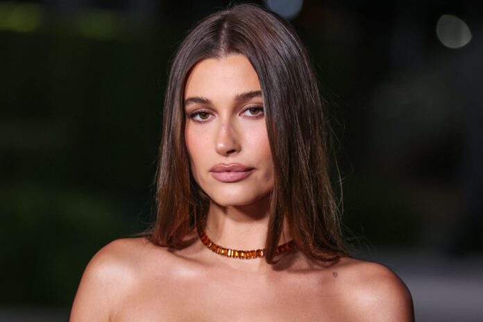 Les 10 secrets beautés à chiper chez Hailey Baldwin