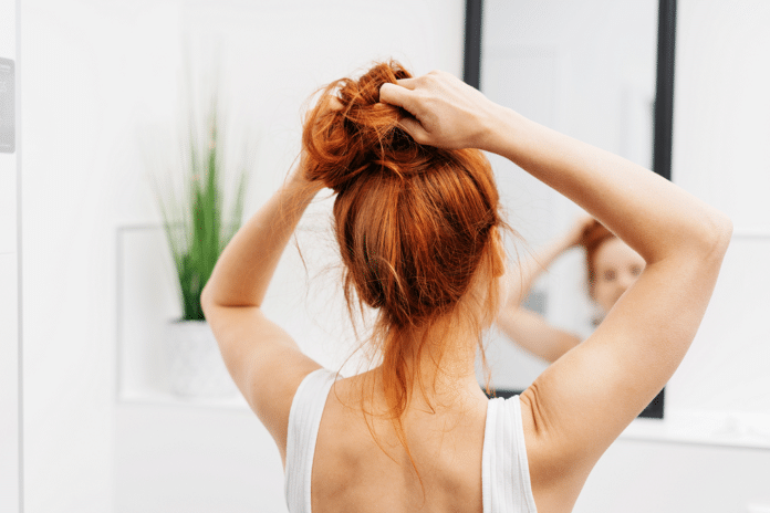 coiffures cheveux mi-longs les plus tendances du moment