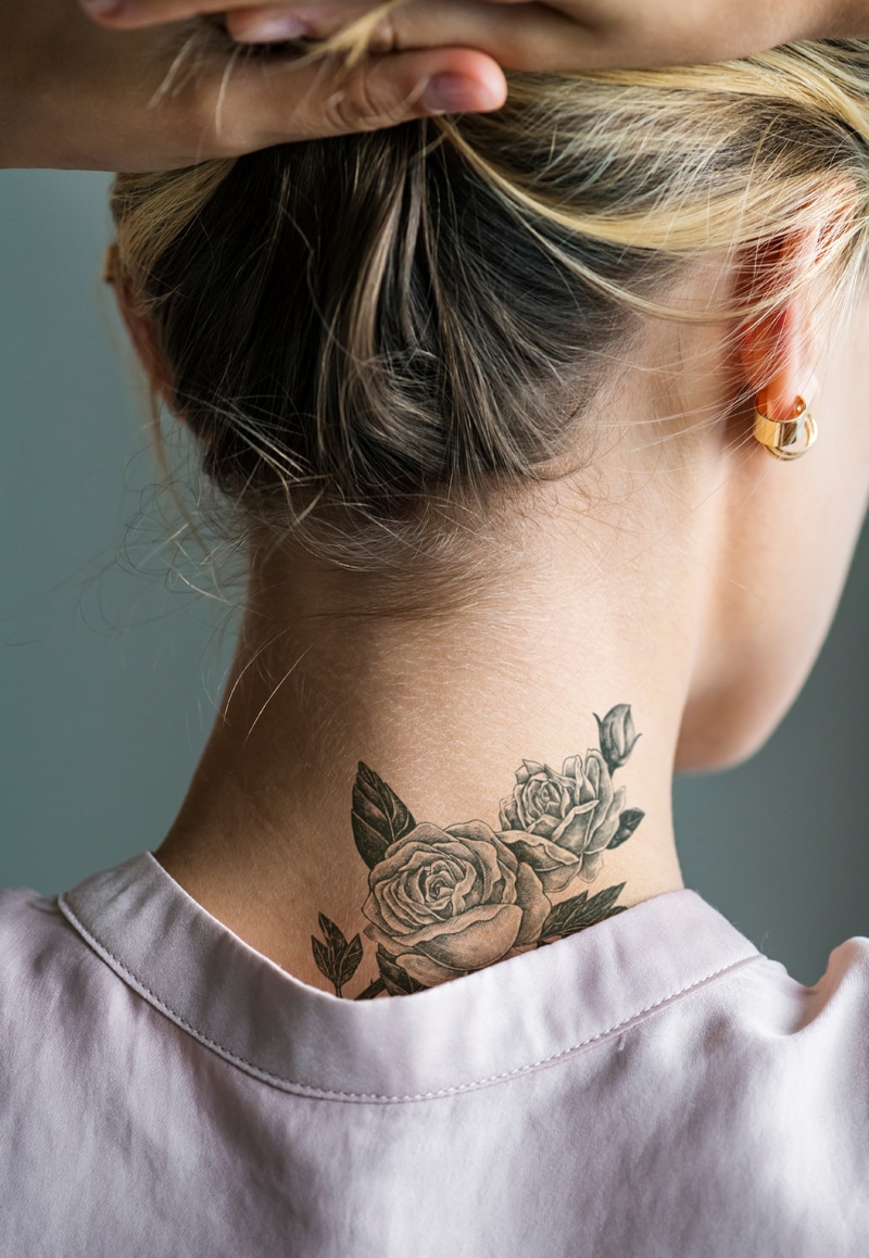 tatouage fleur tendance