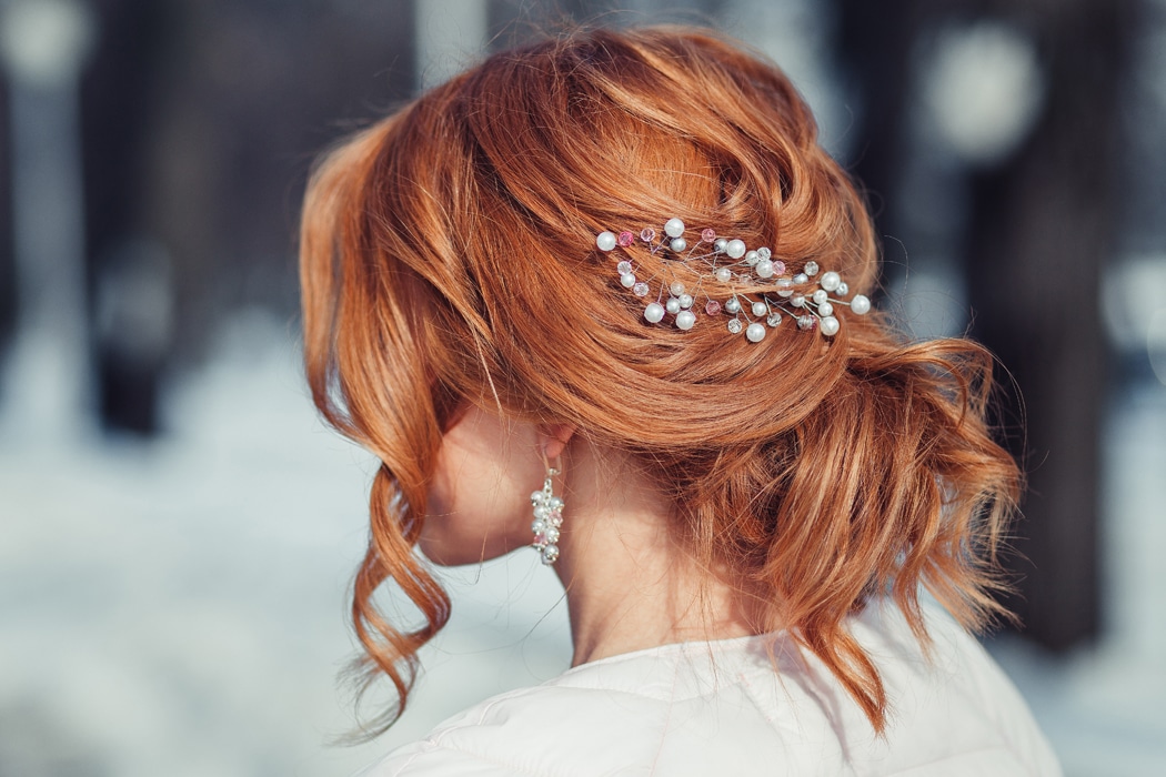 10 Idees De Coiffures De Mariage Pour Cheveux Mi Longs