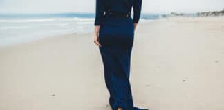 Comment porter la robe bleu marine avec style ? Comment porter la robe bleu marine avec style ?