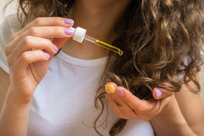 Huile de ricin pour les ongles (7)