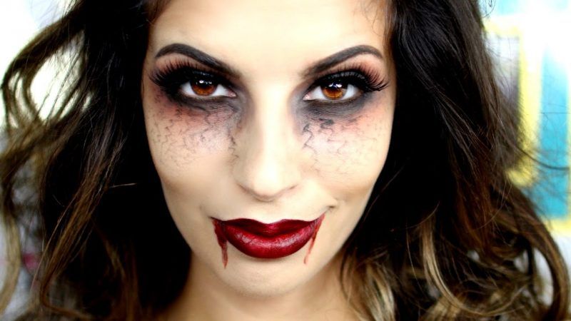 Maquillage vampire : conseils et inspirations pour Halloween