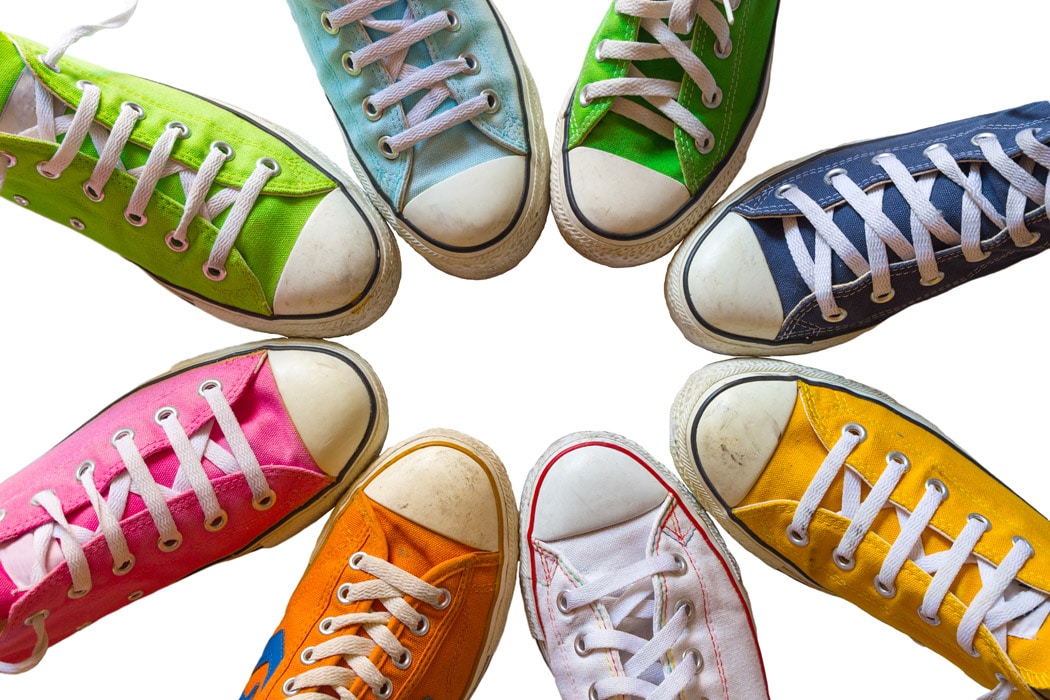 Mode : le guide pour porter des chaussures colorées
