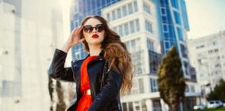 Comment porter la robe rouge en restant chic et tendance ? Comment porter la robe rouge en restant chic et tendance