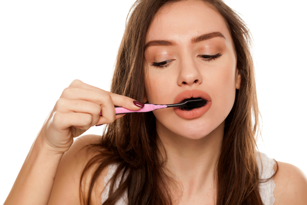 blanchir les dents naturellement