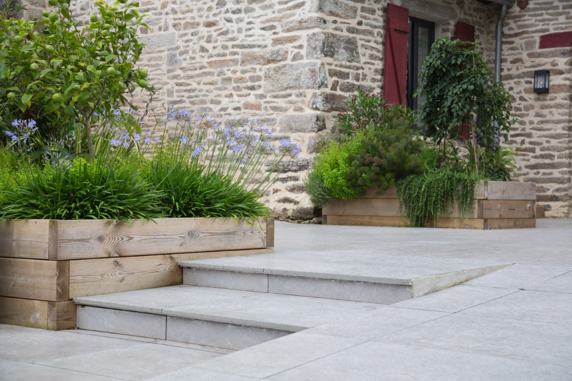 terrasse en pierre naturelle