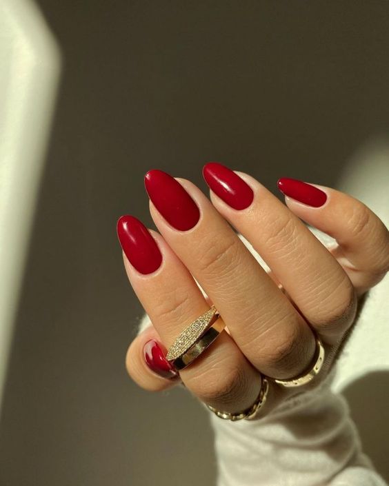 manucure rouge tendance