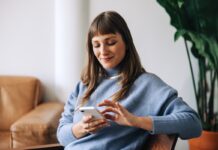 Les 15 sms qui font craquer un homme instantanément Les 15 sms qui font craquer un homme instantanément