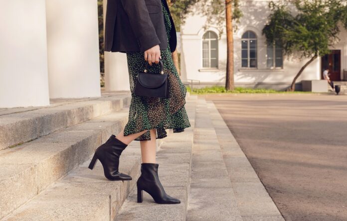 10 idées de looks avec des bottines, chaussures stars de l’hiver 10 idées de looks avec des bottines, chaussures stars de l’hiver