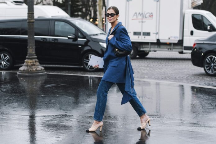 3 façons de rendre chic un jean boyfriend pour femme 3 façons de rendre chic un jean boyfriend pour femme